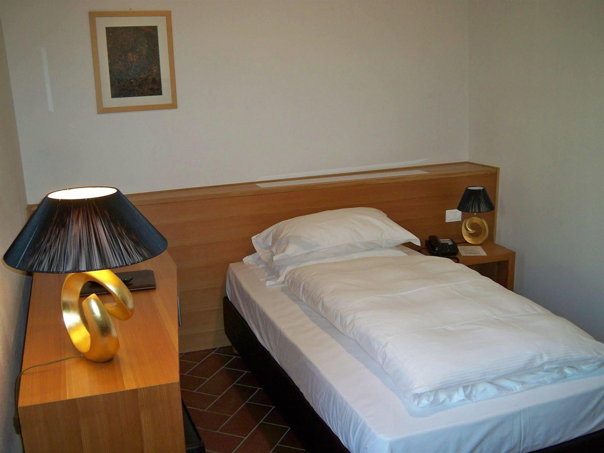 Hotel Relais Palazzo Lodron Rovereto  Exterior foto